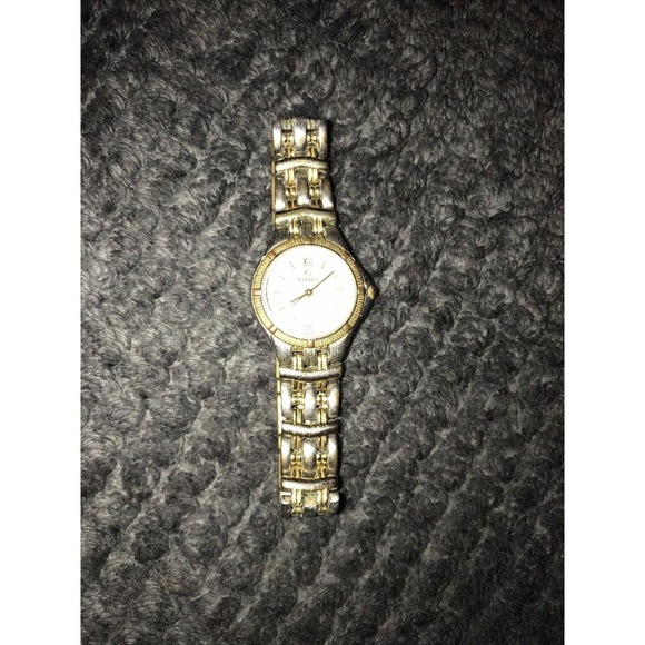 Elgin Steel Watch Women Ladies Silver Gold Two Tone Date Needs Battery Untested - Picture 2 of 7